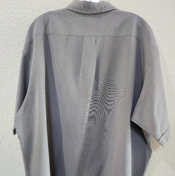 Men's, button down - Picture 2 of 2